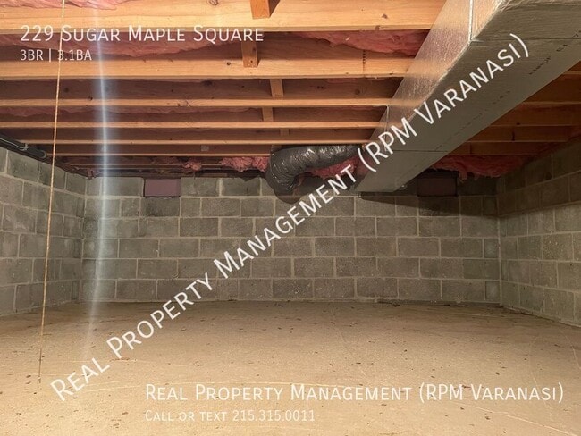 Building Photo - 229 Sugar Maple Square