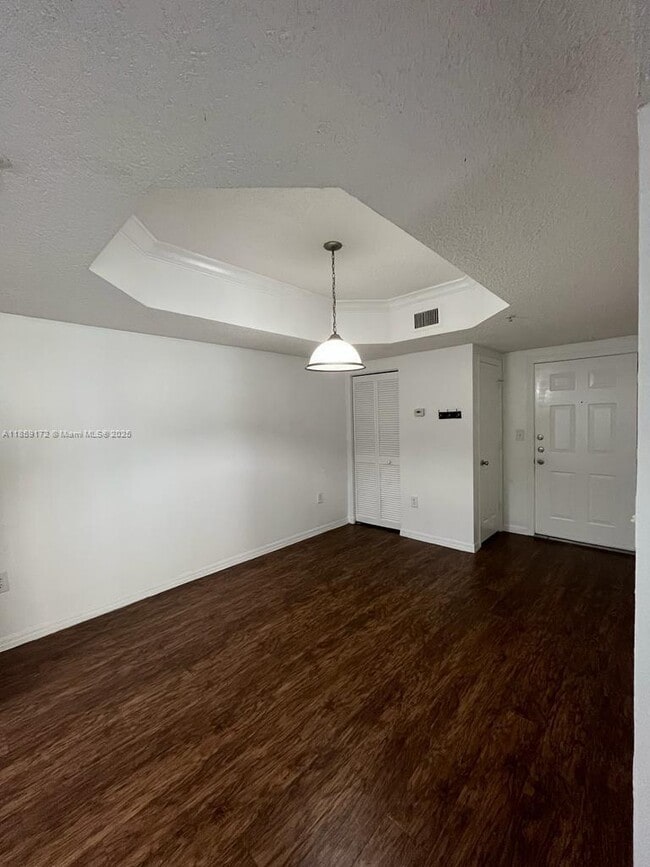 Building Photo - 215 SW 117th Terrace