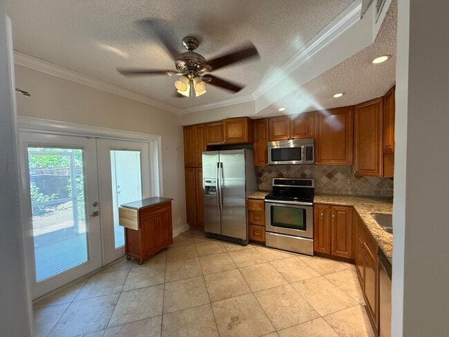 Building Photo - 926 Kokomo Key Ln