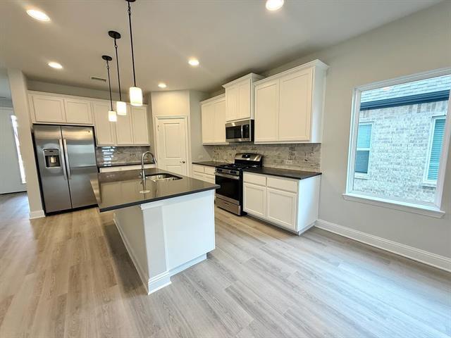 Building Photo - 2708 Shiners St