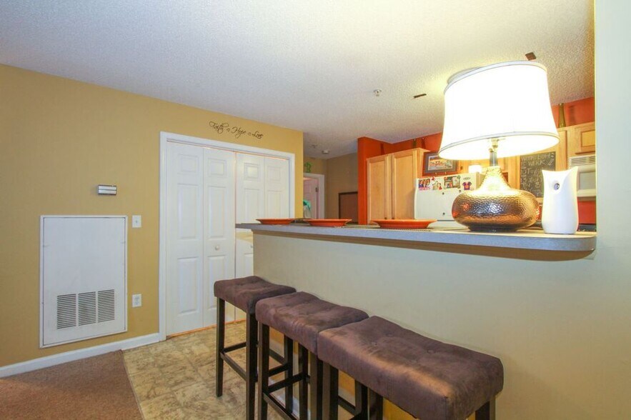 Building Photo - 1011 Harts Cove Way