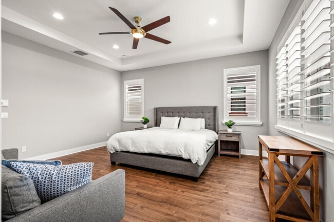 Building Photo - 13109 Alton Rd