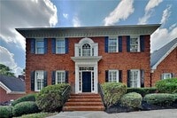 Building Photo - 1231 Kelvington Way SW