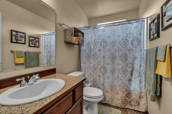 Building Photo - 8428 N Boysenberry Loop