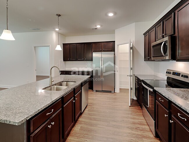Building Photo - 6246 Bridlewood Ln
