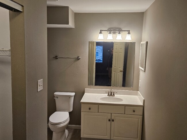 Building Photo - 2339 Sandalwood Creek Ct