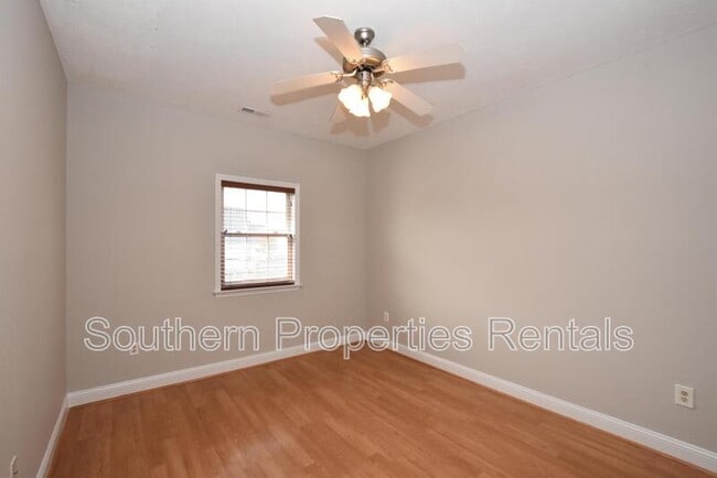 Building Photo - 109 Canyon Ct