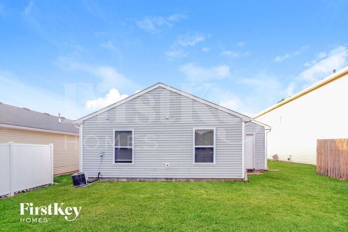 Building Photo - 10605 Glenayr Dr