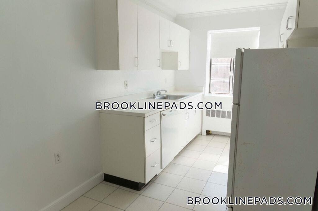 Building Photo - 84 St Paul St