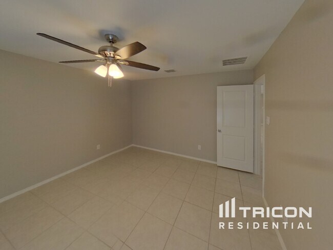 Building Photo - 5616 Rockrose Ln