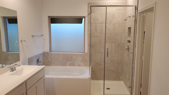 Building Photo - 1376 Grays Gully Dr