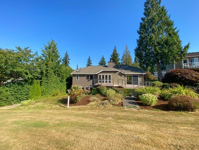 Building Photo - 5Bd/2.5Ba Redmond Home