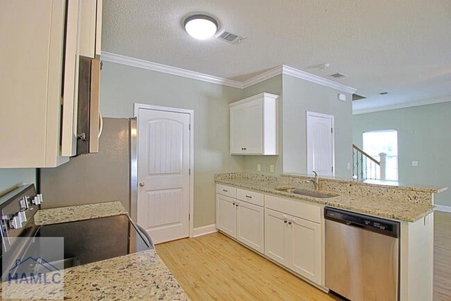 Building Photo - 1208 Cypress Fall Cir