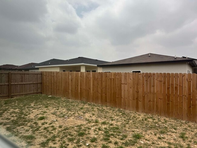 Building Photo - 1432 El CAPORAL DR.