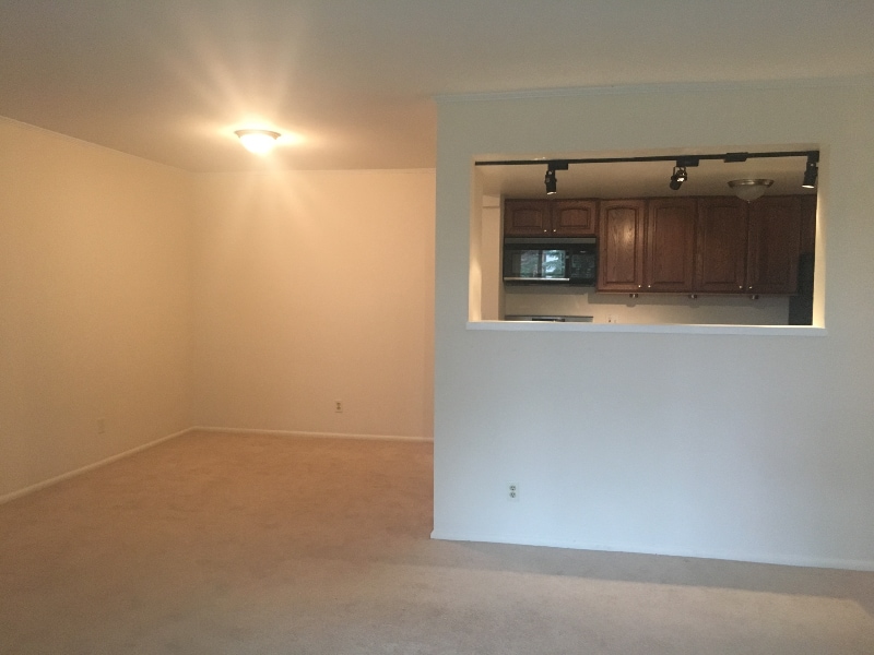 Building Photo - 310 Drummers Ln