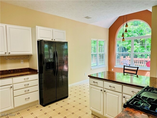 Building Photo - 403 Downing Dr