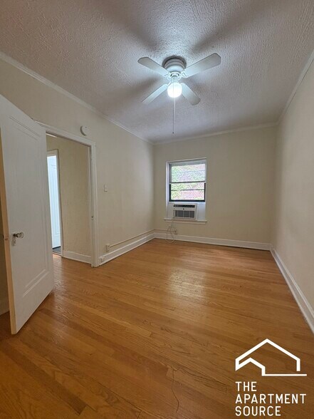 Building Photo - 532 W Arlington Pl