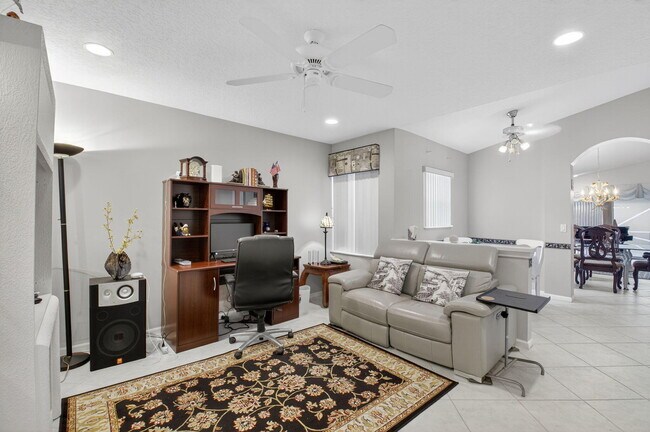 Building Photo - 7470 Chorale Rd
