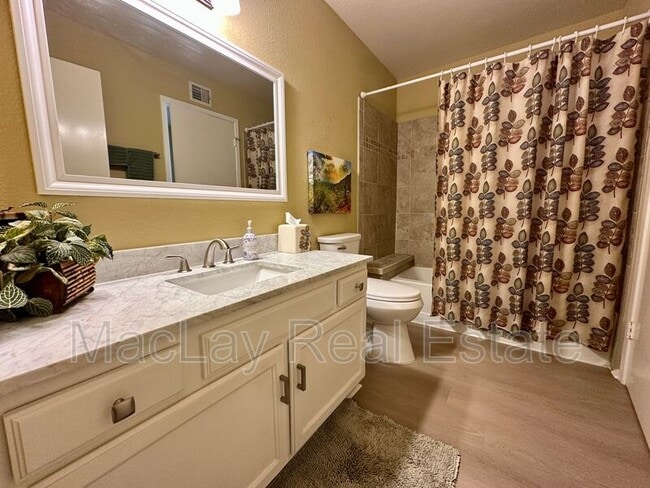 Building Photo - 5001 E Mesquite Wood Ct