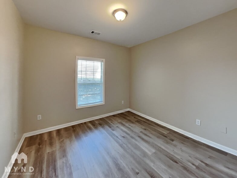 Building Photo - 3485 Bridle Brook Dr NE