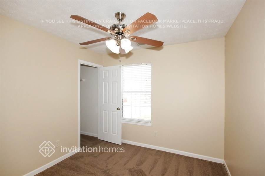 Building Photo - 3925 Bradford Walk Trail