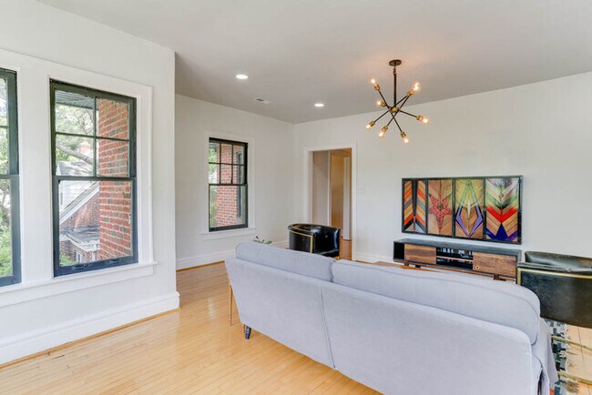 Building Photo - 1700 Claremont Ave