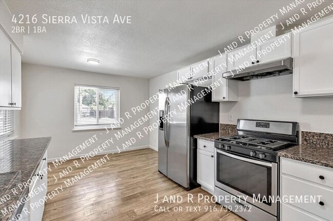 Building Photo - 4216 Sierra Vista Ave