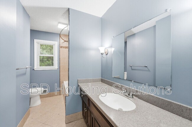 Building Photo - 12812 Bristol Ave