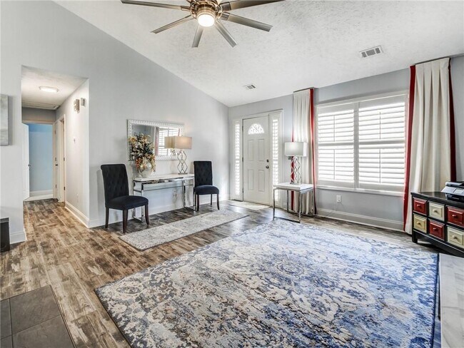 Building Photo - 3840 Forsythia Way