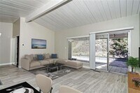 Building Photo - Mid-Century modern single-story home.  Fea...