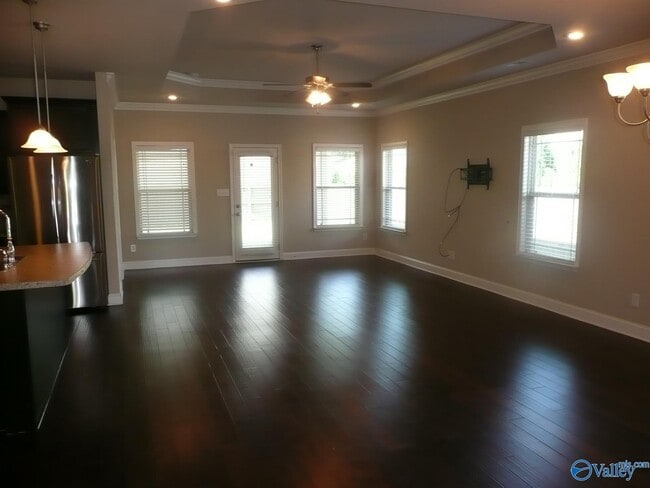 Building Photo - 267 New Bristol Ln