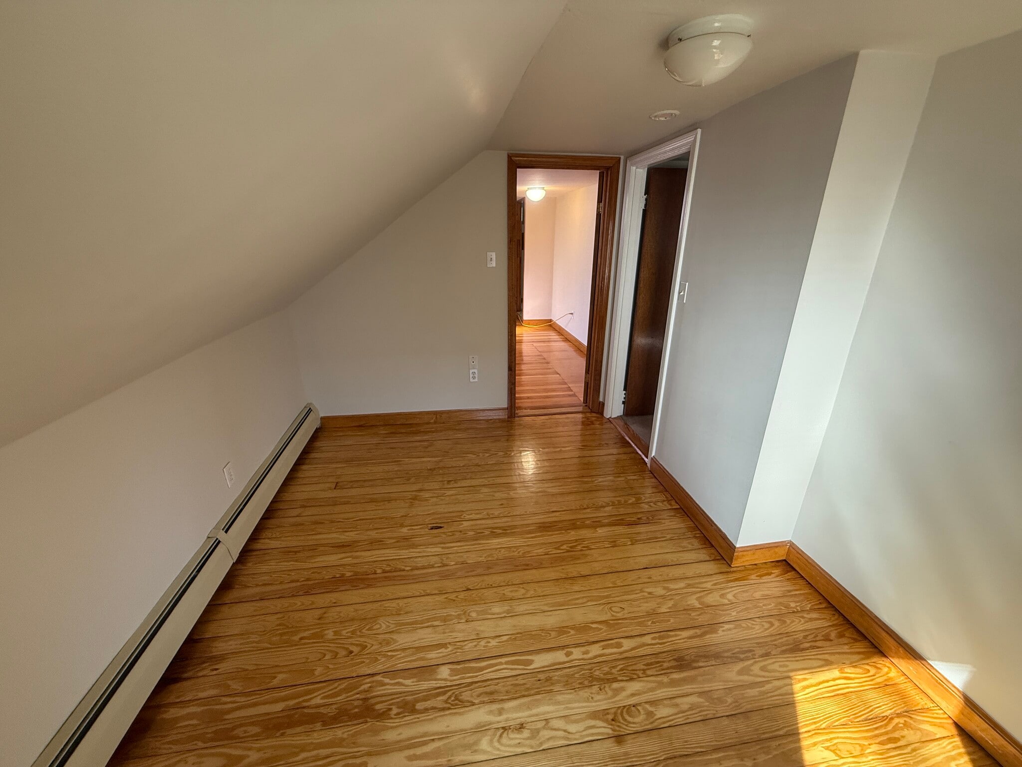 Building Photo - 22 8th St