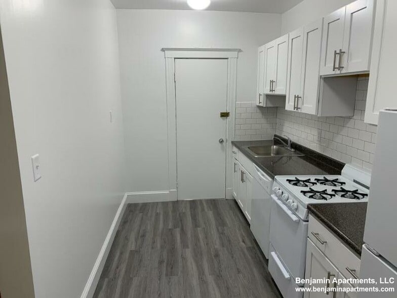 Building Photo - 4 Vinal St