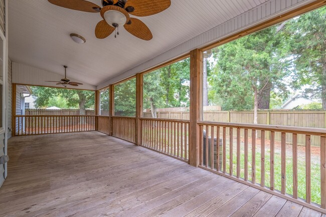 Building Photo - Gorgeous one story 4 Bedroom home in Mount Pleasant