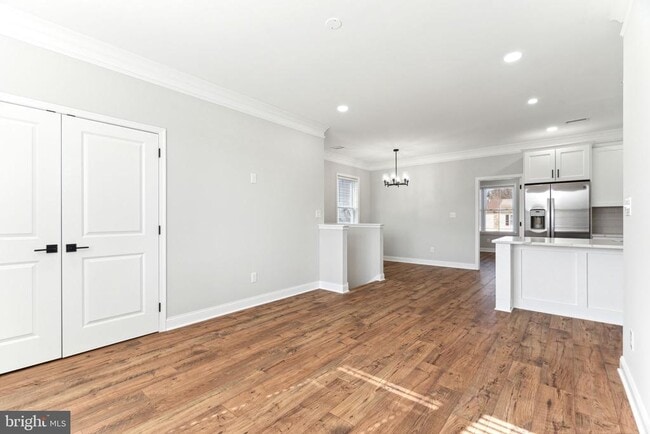 Building Photo - 48 Evergreen Ln