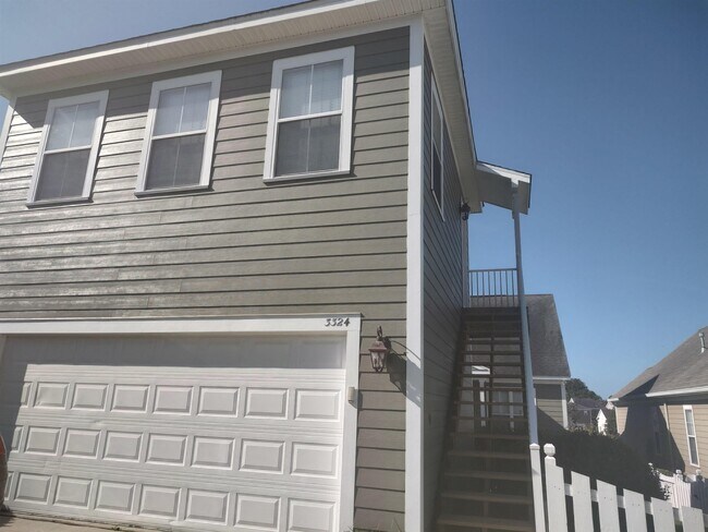 Building Photo - 3324 Calumet Dr