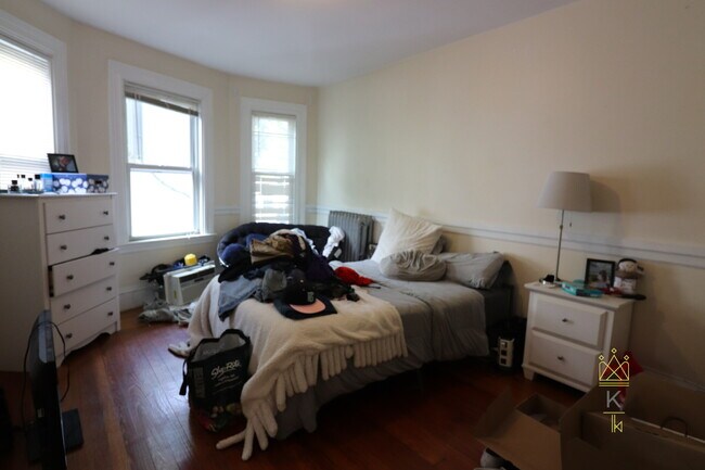 Building Photo - 5 A Kendall St