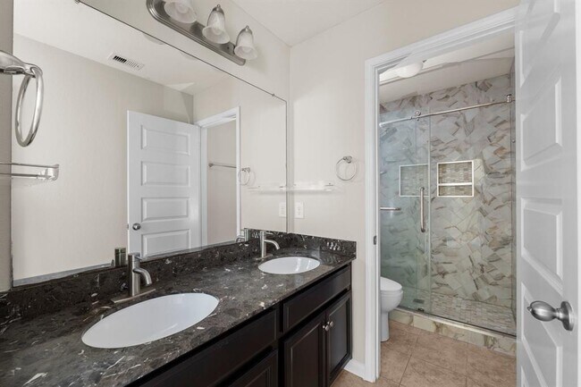 Building Photo - 18115 Fernwood Bend Dr