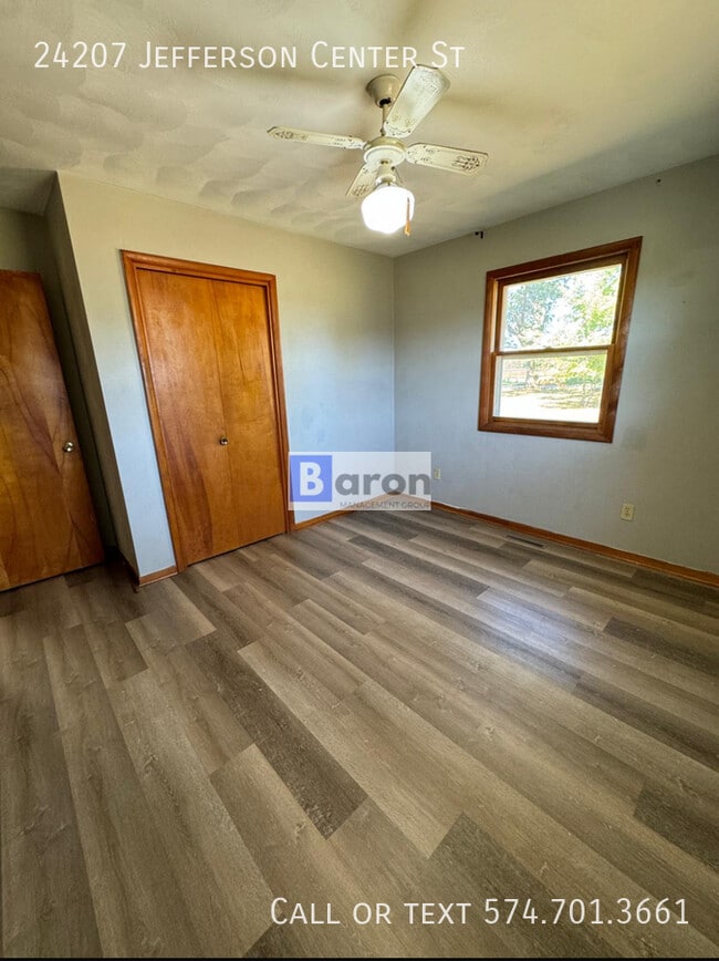 Building Photo - 24207 Jefferson Center St