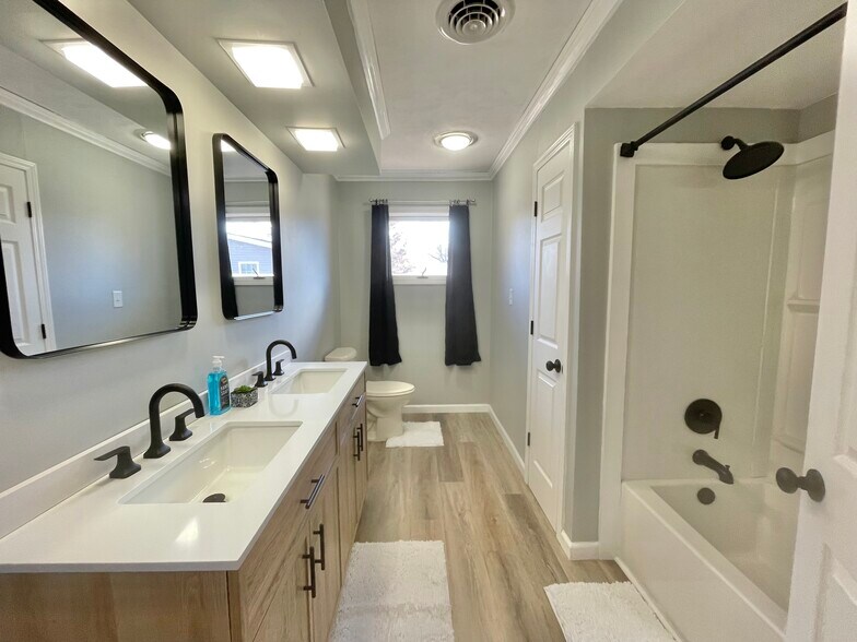 Building Photo - 612 N 35th St