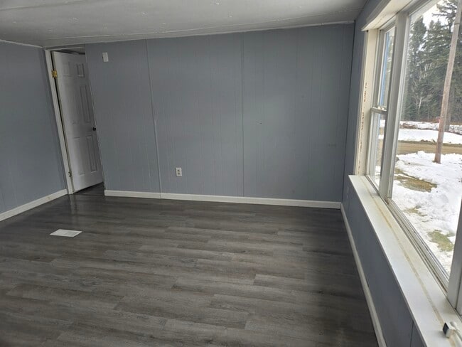 Building Photo - 435 Parsons Rd