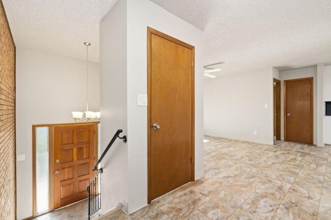 Building Photo - 3041 Co Rd 46