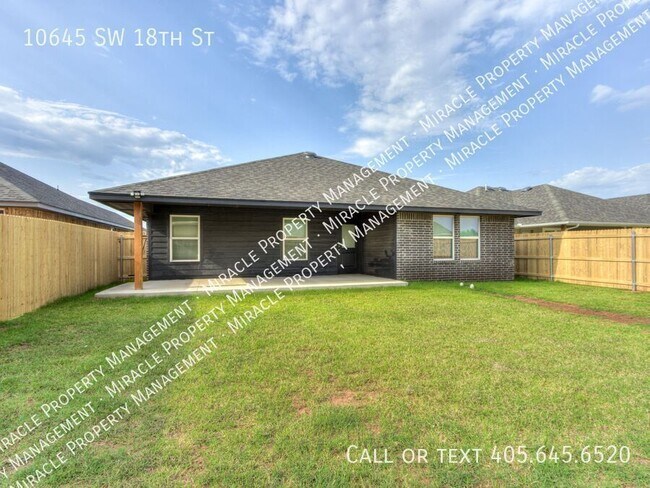 Building Photo - 10645 SW 18th St