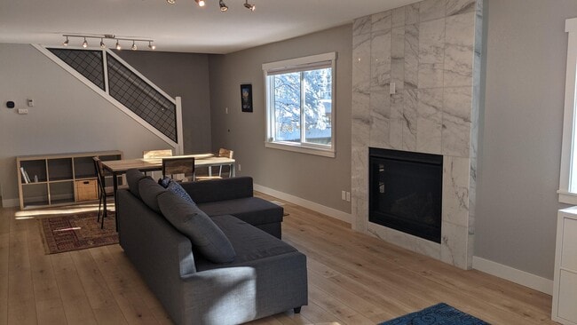 Building Photo - 1661 Choctaw St