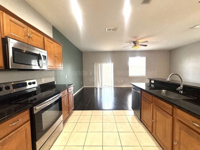 Building Photo - 3917 Pemberly Pines Cir