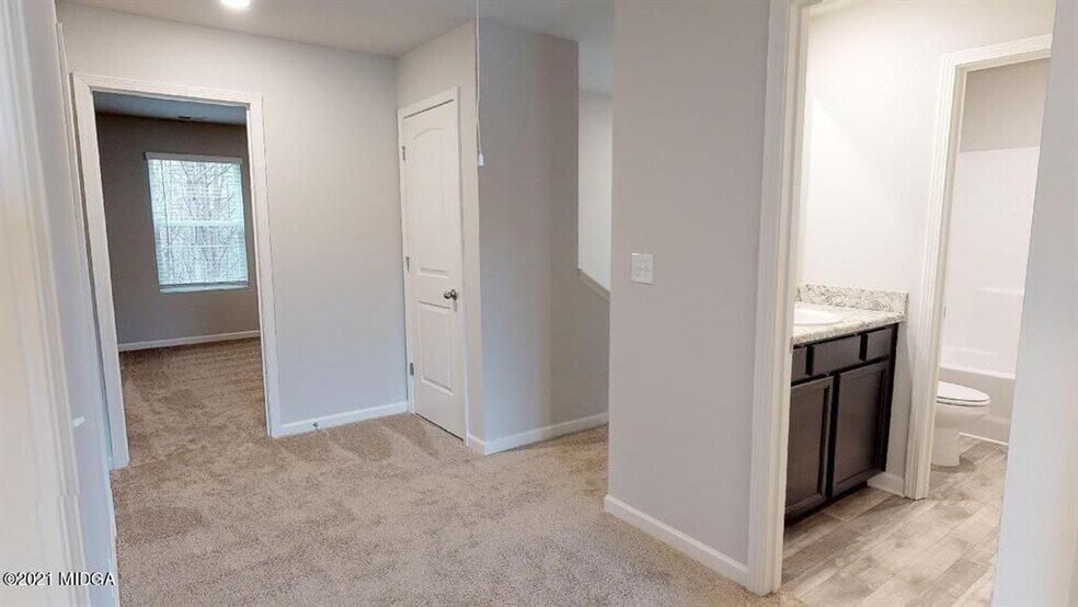 Building Photo - 178 Goodall Woods Dr