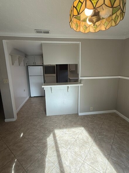 Building Photo - 219 W California Ave