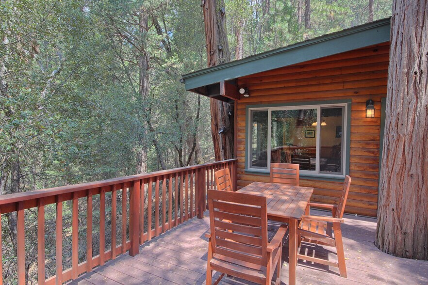 Building Photo - 8154 N Chilnualna Falls Rd
