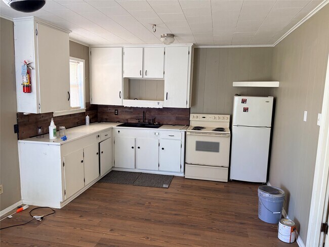 Building Photo - 2809 Sam Houston Ave