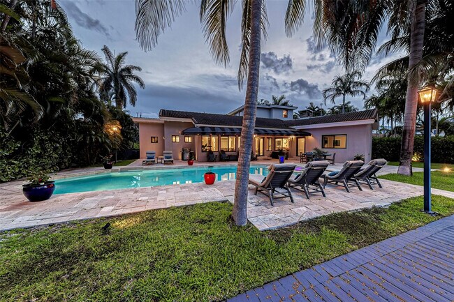 Building Photo - 616 Riviera Isle Dr